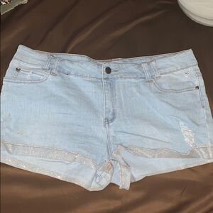 Light Jean shorts  